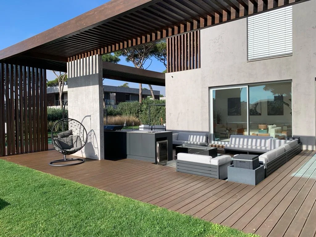 Villa Terrace Lounge